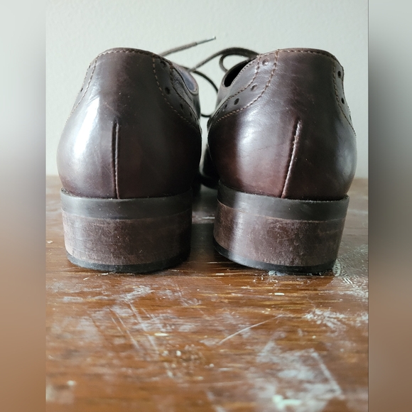 Oxford lace up shoes in brown and tan leather colourway - Picture 4 of 9